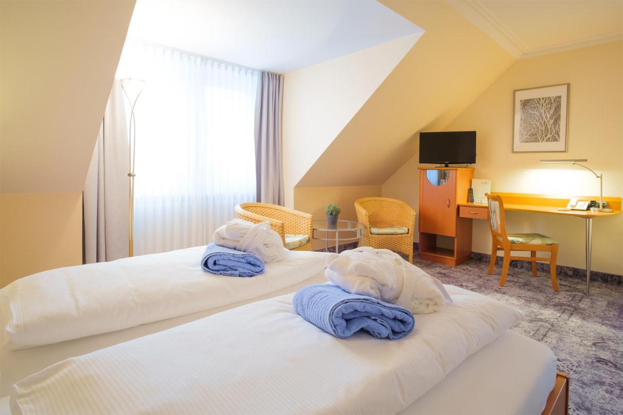 Hotel & Restaurant Prueser'S Gasthof Hellwege Bagian luar foto